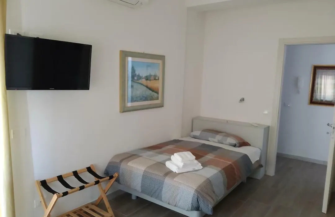 Arno Rooms Verona-1